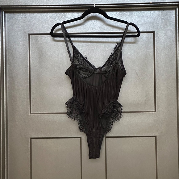 BOOHOO | lace teddy bodysuit - Picture 4 of 5
